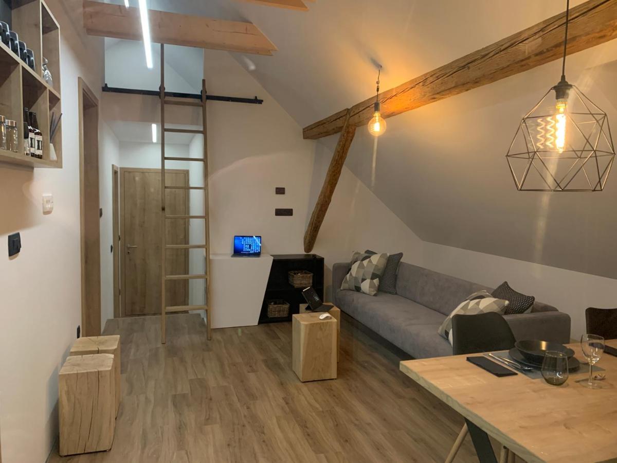 18home Apartments, Apartment